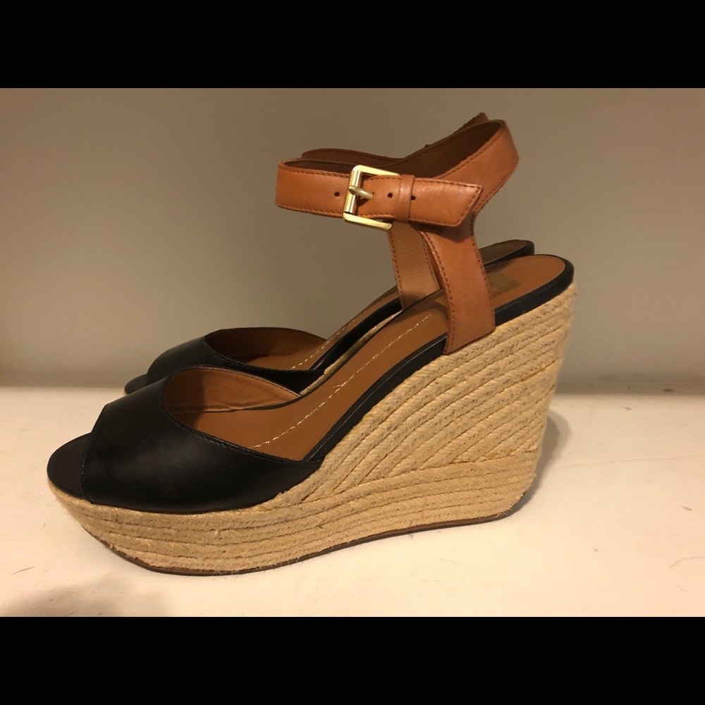 Dolce Vita wedge size 9